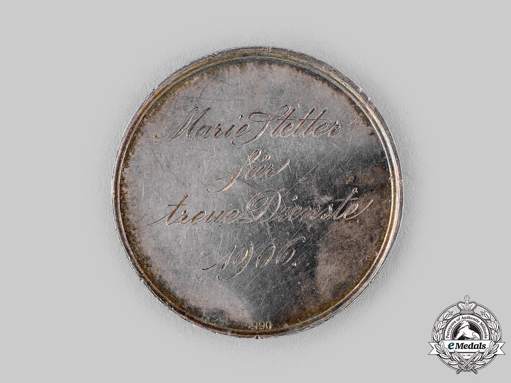 baden,_grand_duchy._a1906_silver_merit_medal_for_faithful_service_to_marie_stetter_m19_19721