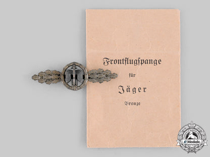 germany,_luftwaffe._a_short_range_day_fighter_clasp,_bronze_grade,_by_g.h._osang,_with_envelope_m19_19813_1_1_1