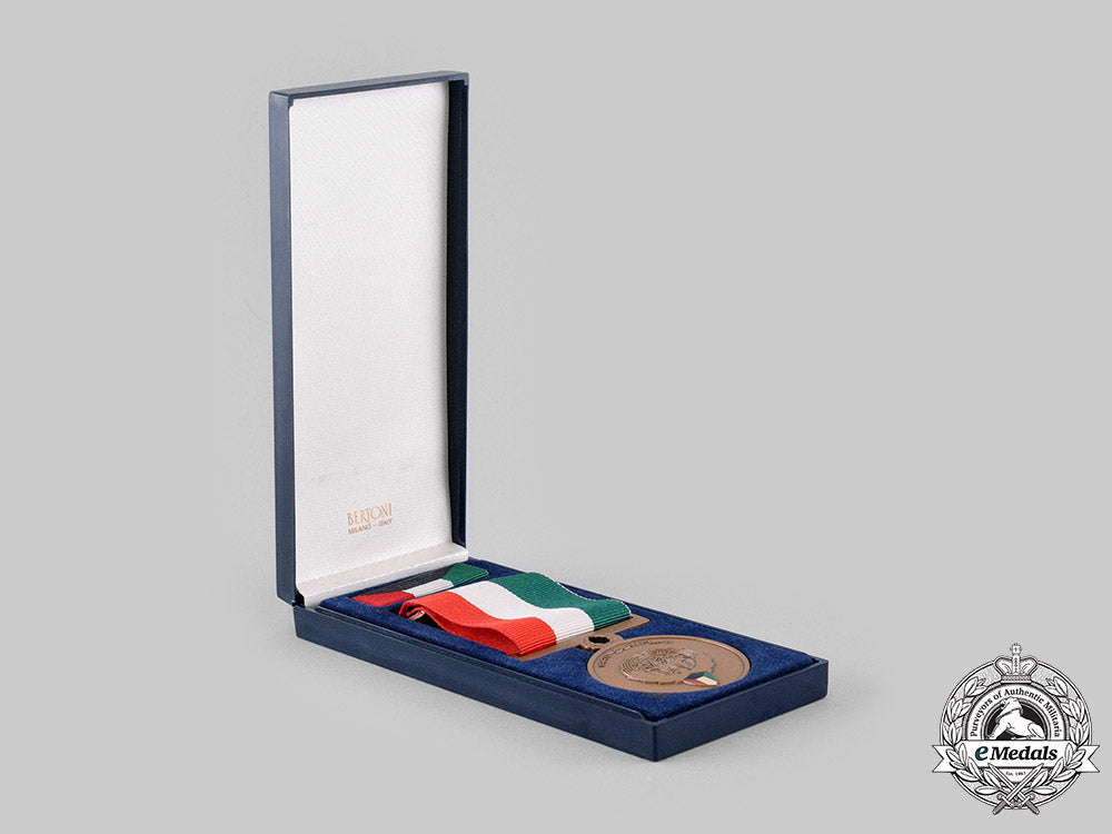 kuwait,_state;_saudi_arabia,_kingdom._two_kuwait_liberation_commemorative_medals1991_m19_19846