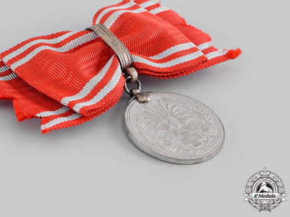 japan,_empire._three_japanese_red_cross_society_medals_m19_19899