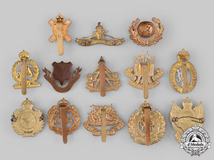 united_kingdom._a_lot_of_thirteen_regimental_badges_m19_20001