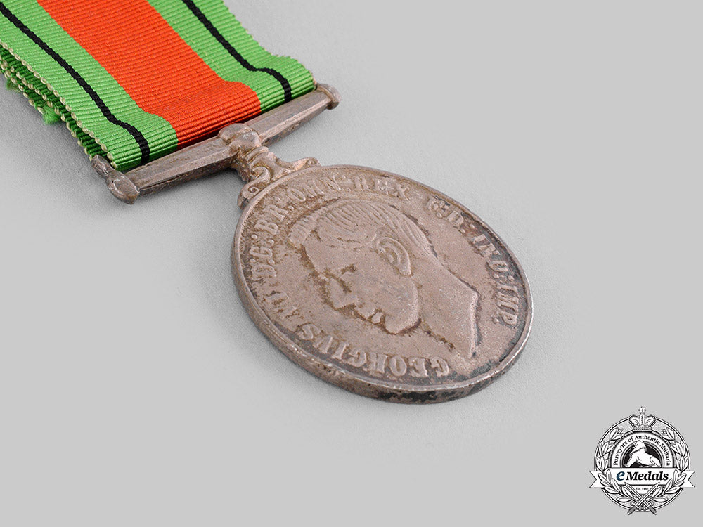 international._a_lot_of_medals&_awards(_collectors_copies)_m19_20040