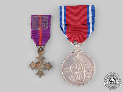 united_kingdom._two_medals&_awards_m19_20215