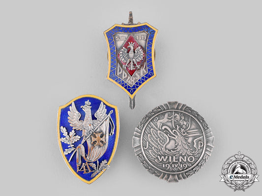 poland,_people's_republic._three_post-1945_manufactured_regimental_badges_m19_20242_1
