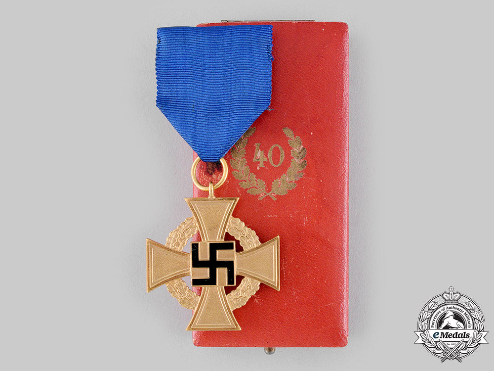 germany,_third_reich._a_civil_service40-_year_faithful_service_cross,_with_case,_by_deschler&_sohn_m19_20259