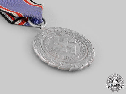 germany,_third_reich._an_air_defence_medal,_ii_class_with_case_m19_20277_1_1