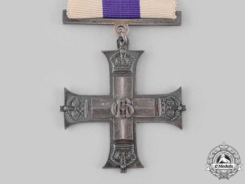 united_kingdom._a_military_cross,_gv_issue,_french_made,_c.1918_m19_20343