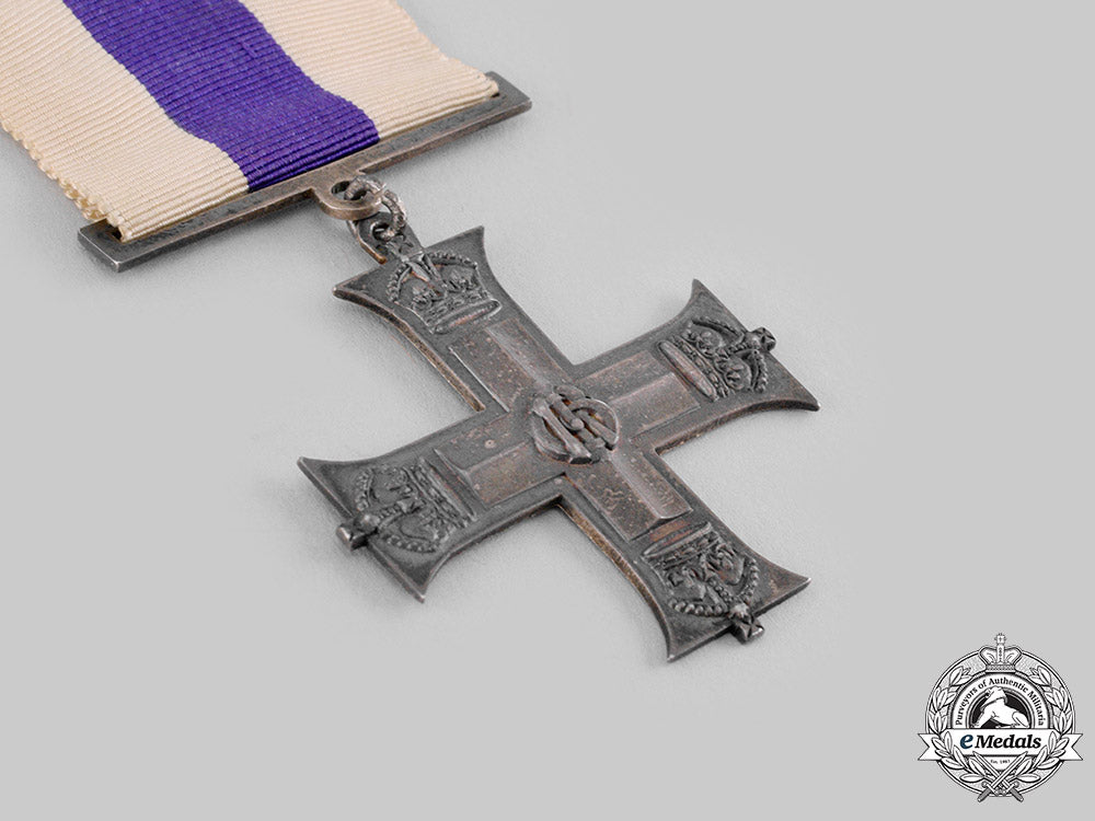 united_kingdom._a_military_cross,_gv_issue,_french_made,_c.1918_m19_20344
