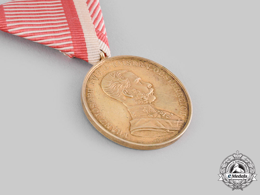 austria,_imperial._a_gold_grade_bravery_medal,_c.1916_m19_20371