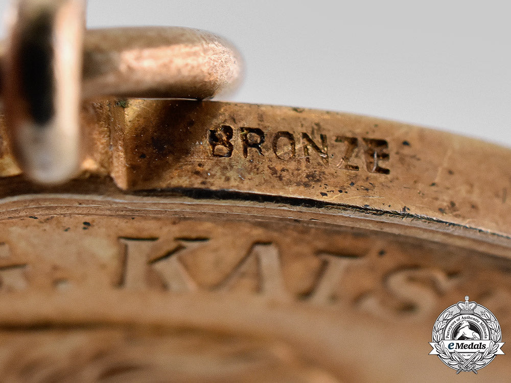 austria,_imperial._a_gold_grade_bravery_medal,_c.1916_m19_20373