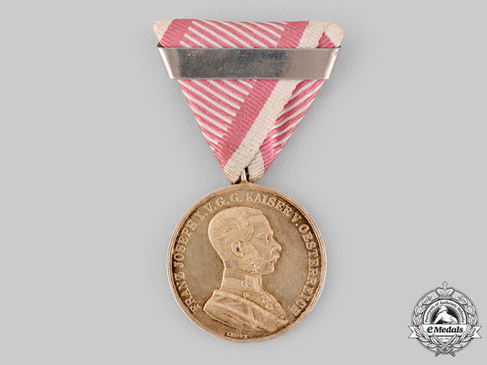 austria,_empire._a_gold_bravery_medal,_second_award,_c.1916_m19_20374
