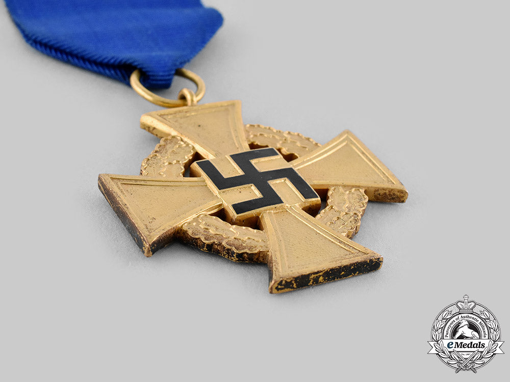 germany,_third_reich._a_pair_of_civil_service_faithful_service_crosses_m19_20485