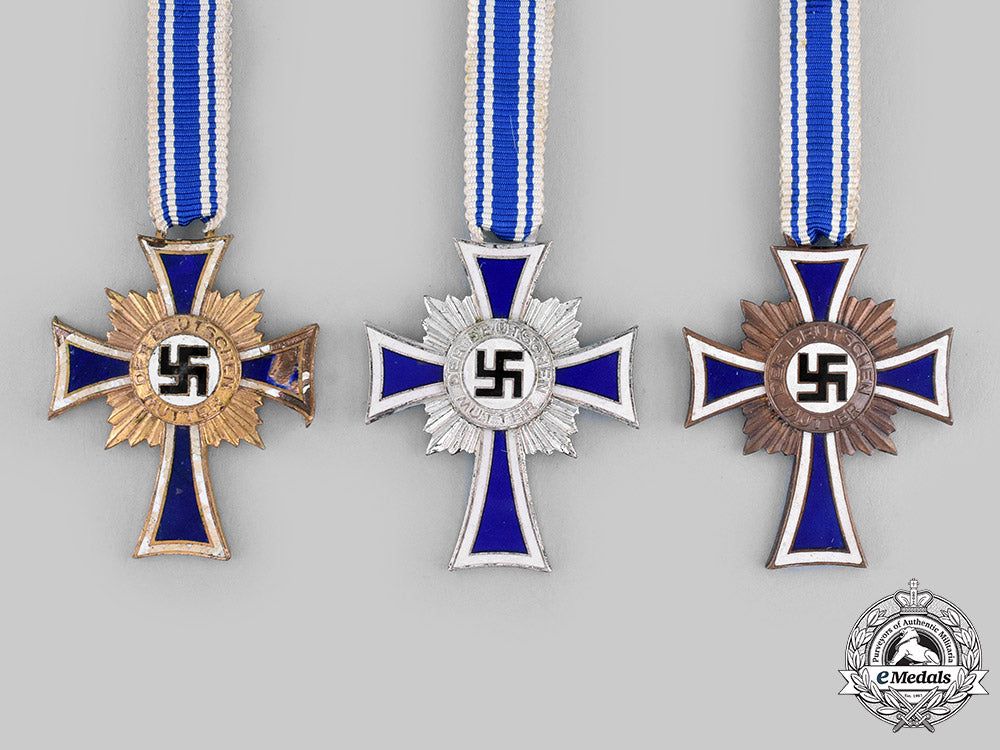 germany,_third_reich._a_lot_of_honour_crosses_of_the_german_mother,_all_grades_m19_20514_1