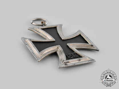 germany,_wehrmacht._a1939_iron_cross_ii_class_with_ribbon_bar_m19_20536