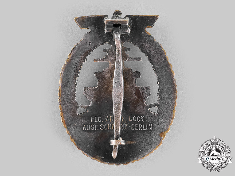 germany,_kriegsmarine._a_high_seas_fleet_badge,_by_schwerin&_sohn_m19_20594