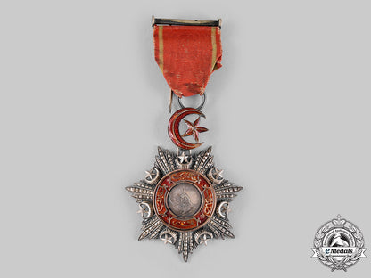 turkey,_ottoman_empire._an_order_of_the_medjidie,_v_class_knight_with_case,_to_e._bach_m19_20652