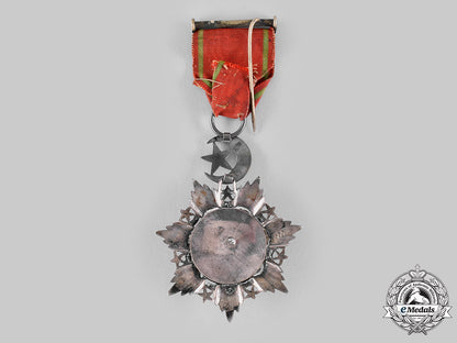 turkey,_ottoman_empire._an_order_of_the_medjidie,_v_class_knight_with_case,_to_e._bach_m19_20653