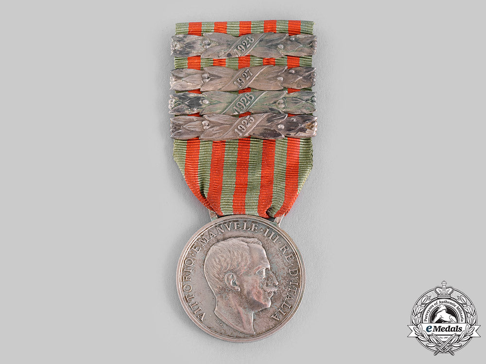 italy,_kingdom._a_libya_campaign_medal,_four_clasps_m19_20948