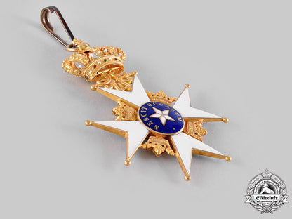 sweden,_kingdom._an_order_of_the_north_star,_ii_class_commander_in_gold,_by_c.f.carlman,_c.1945_m19_20972