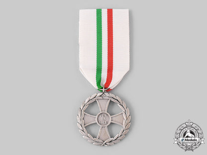 italy,_republic._commemorative_cross_for_the_peace_mission_in_the_sinai_desert(_multinational_forces_and_observers)_m19_21187