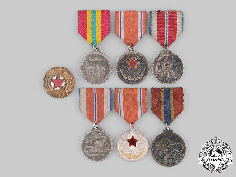 korea,_democratic_people's_republic._six_medals&_one_cap_badge_m19_21327