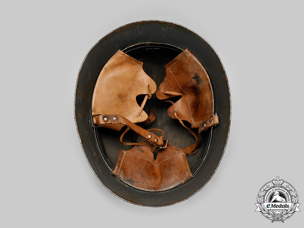sweden,_kingdom._an_m21_helmet_m19_21400