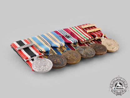 canada,_commonwealth._a_fine_modern_peacekeeping_service_group_to_captain_g.a._williams_m19_21591