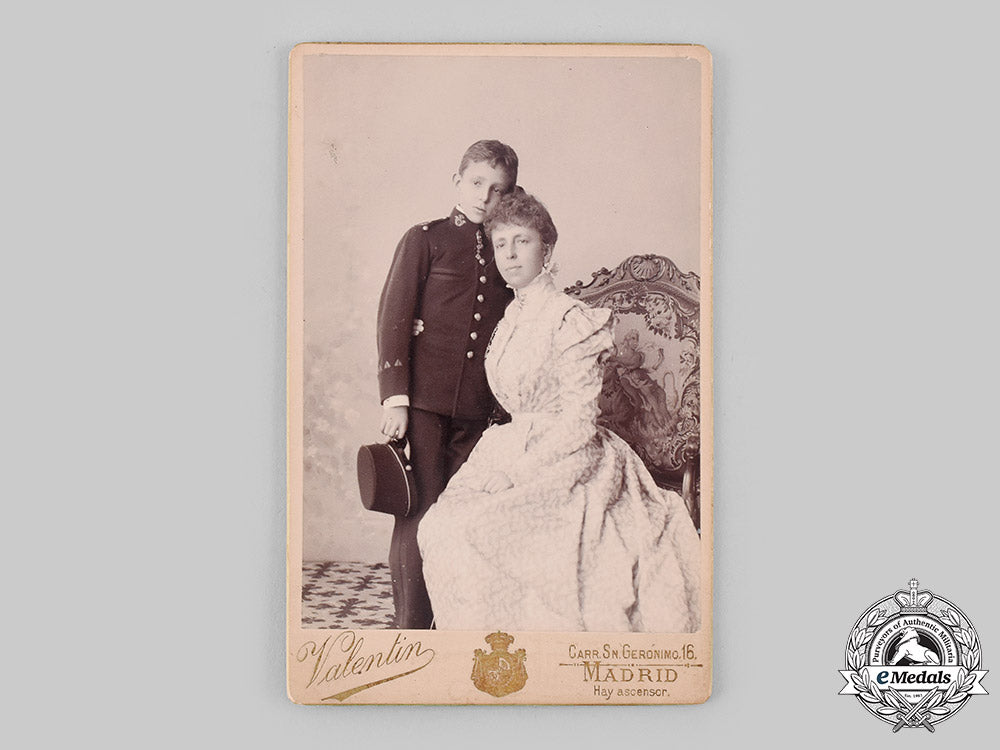 spain,_kingdom._a_king_alfonso_xiii_and_regent_maria_christina_of_austria_studio_portrait_photograph1898_m19_21719_1