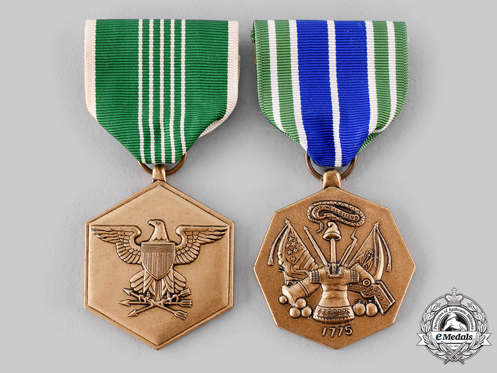 united_states._two_army_medals_in_case_m19_21722