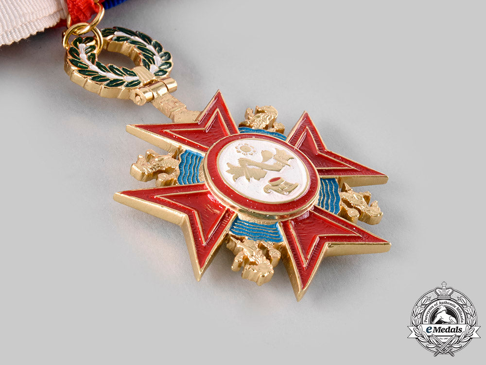 philippines,_republic._an_ancient_order_of_sikatuna,_grand_cross(_datu),_c.1975_m19_21744_1