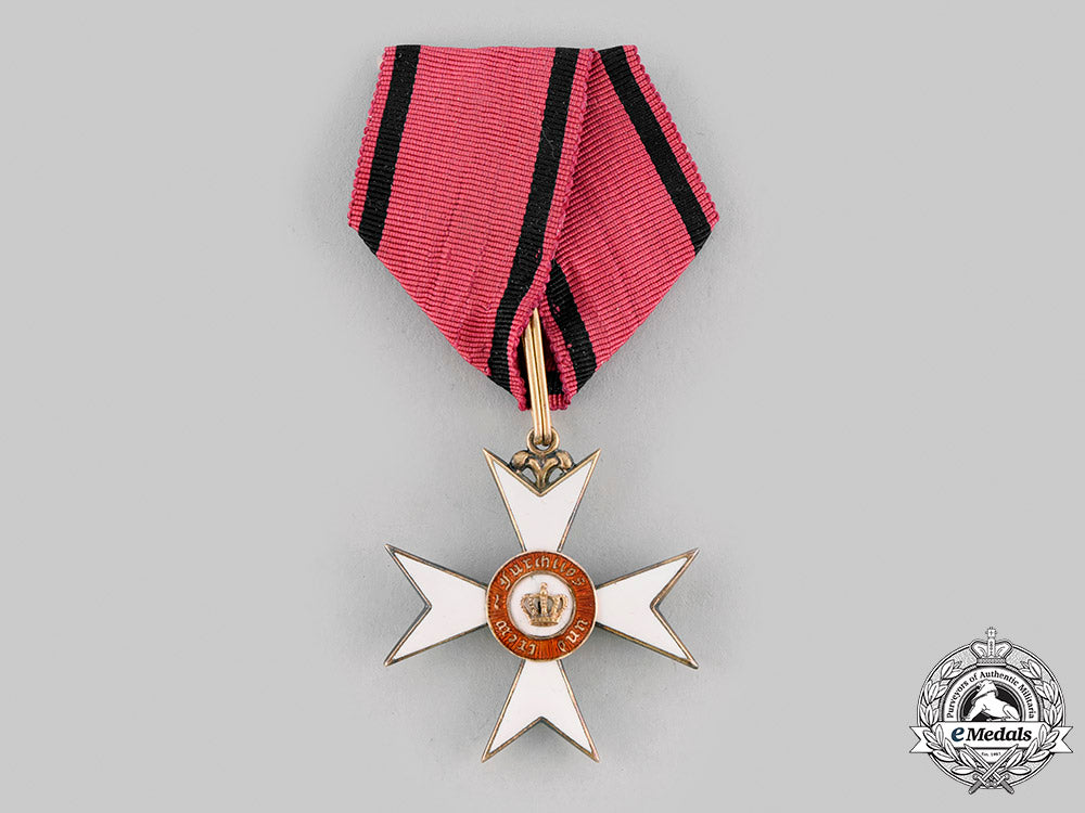 wurttemberg,_kingdom._an_order_of_the_crown_in_gold,_knight’s_cross,_c.1900_m19_21890_1_1_1_1