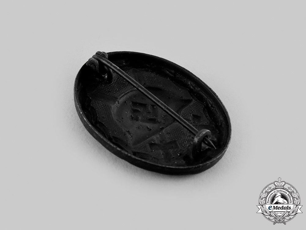 germany,_wehrmacht._a_wound_badge,_black_grade_m19_22111