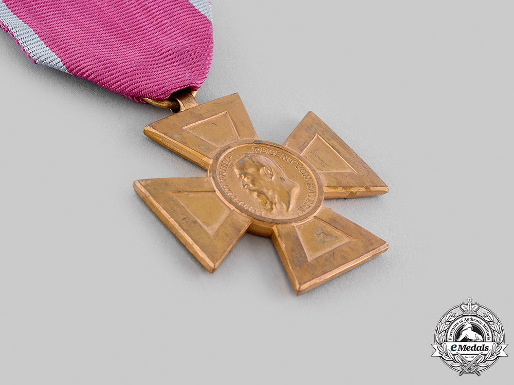 bavaria,_kingdom._a_luitpold_cross_for_forty_years_of_state_and_public_service,_c.1911_m19_22186