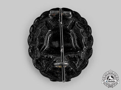 germany,_imperial._a_lot_of_medals_and_decorations_m19_22197