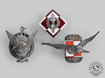 poland,_republic._three_post-1945_air_force_and_navy_badges_m19_22360