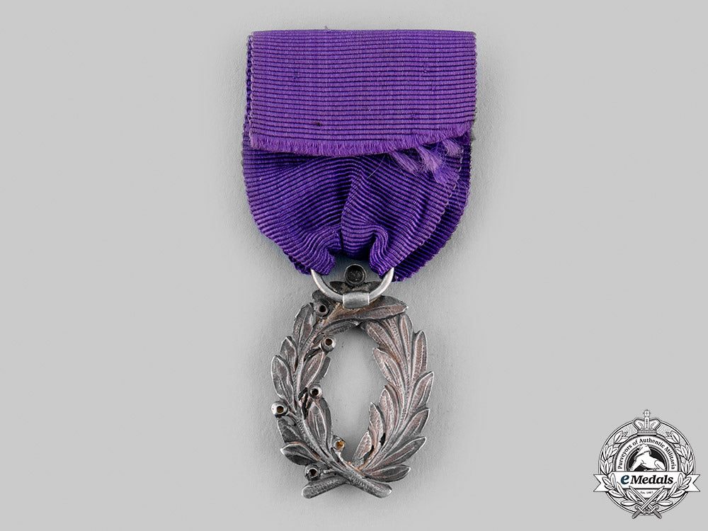 france,_iii_republic._a_decoration_of_academic_palms,_knight,_c.1920_m19_22432_1_1_1