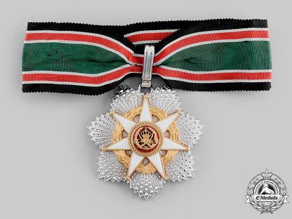 jordan,_kingdom._an_al-_hussein_order_of_military_merit,_ii_class_commander,_c.1980_m19_22813_1_1