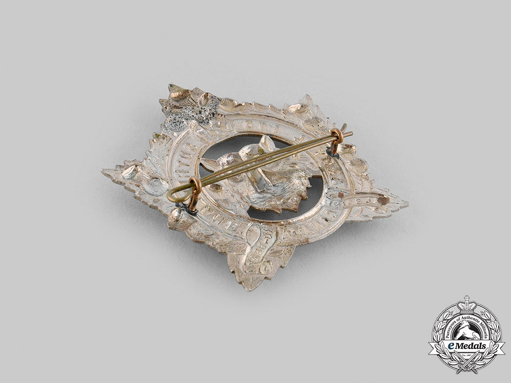 canada._two_regimental_insignia_m19_22867