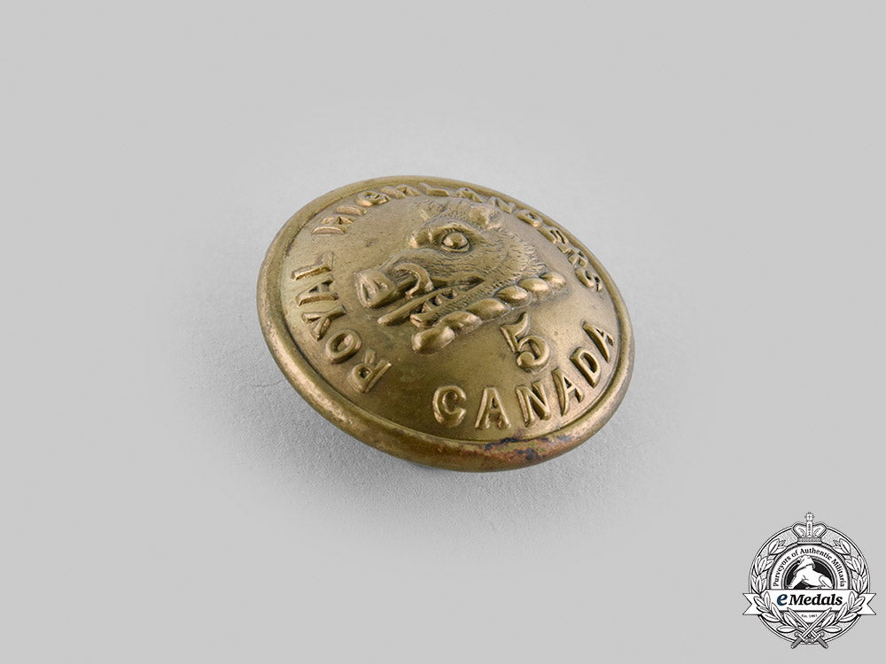 canada._two_regimental_insignia_m19_22870