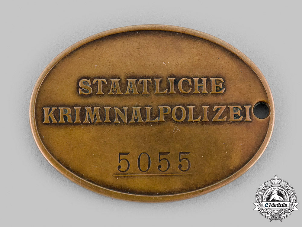 germany,_kripo._a_criminal_police_officer’s_identity_tag_m19_22906