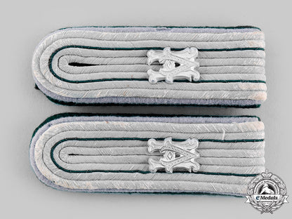 germany,_heer._a_set_of_heeresverwaltung(_army_administration)_beamter_lieutenant_equivalent_shoulder_boards_m19_22933