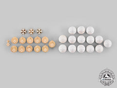 United Kingdom. A Lot Of Twenty-Nine Order Badges & Buttons