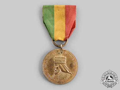 ethiopia,_empire._a_coronation_medal_of_haile_selassie_i,_i_class_gold_grade,_c.1935_m19_23428