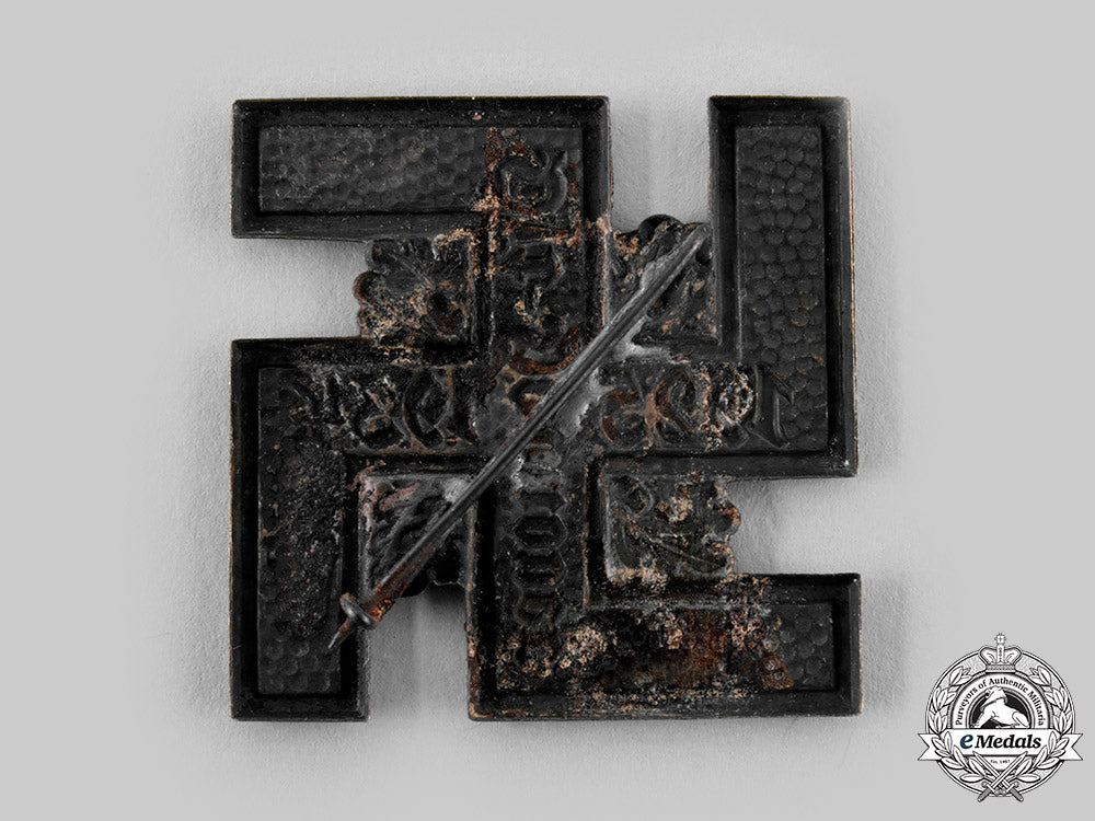germany,_nsdap._a1934_east_hannover_nsdap10_year_anniversary_badge_m19_23664
