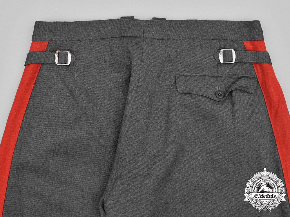 germany,_heer._a_pair_of_heer_general’s_breeches_m19_23720_1