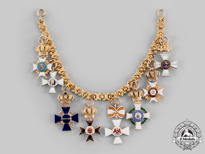 germany,_states._a_superb&_extensive_miniature_order&_decoration_chain_in_gold,_c.1870-90_m19_23775