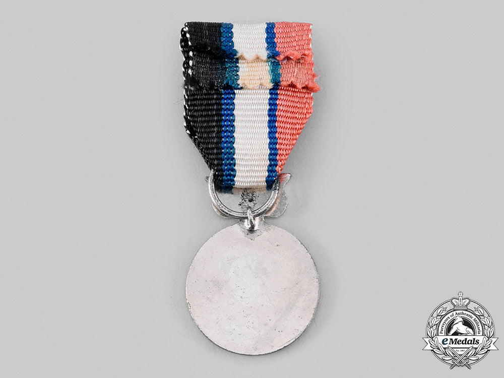 yemen,_republic._an_order_of_the26_september1962_revolution20_th_anniversary_medal,_i_class,_c.1982_m19_24159