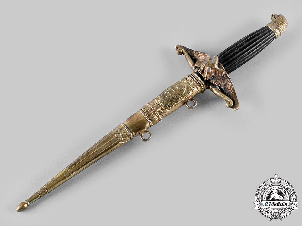 hungary,_kingdom._a_model1932_royal_air_force_officer_dagger_with_hanger,_named._m19_24208_1