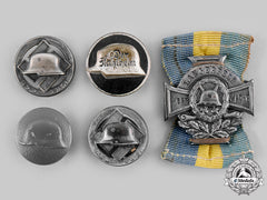 Germany, Weirmar Republic. A Lot Stahlhelm Badges & Insignia