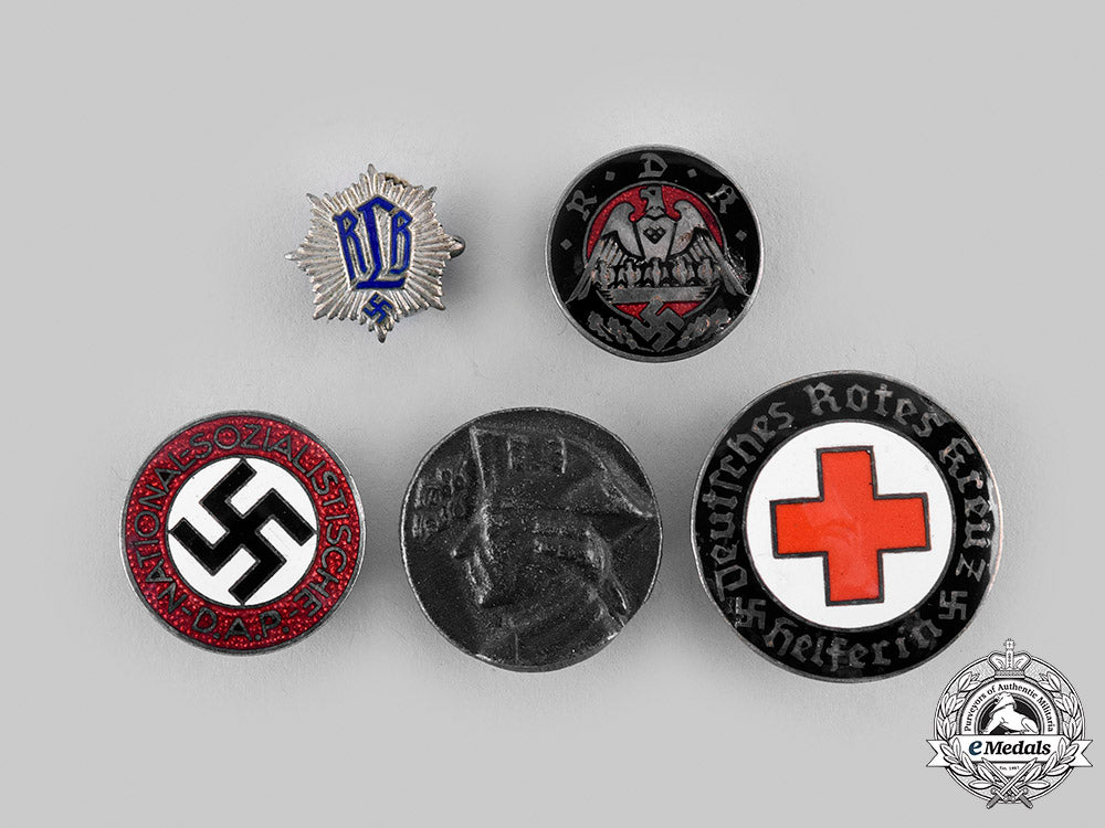 germany,_third_reich._a_mixed_lot_of_badges_m19_24476